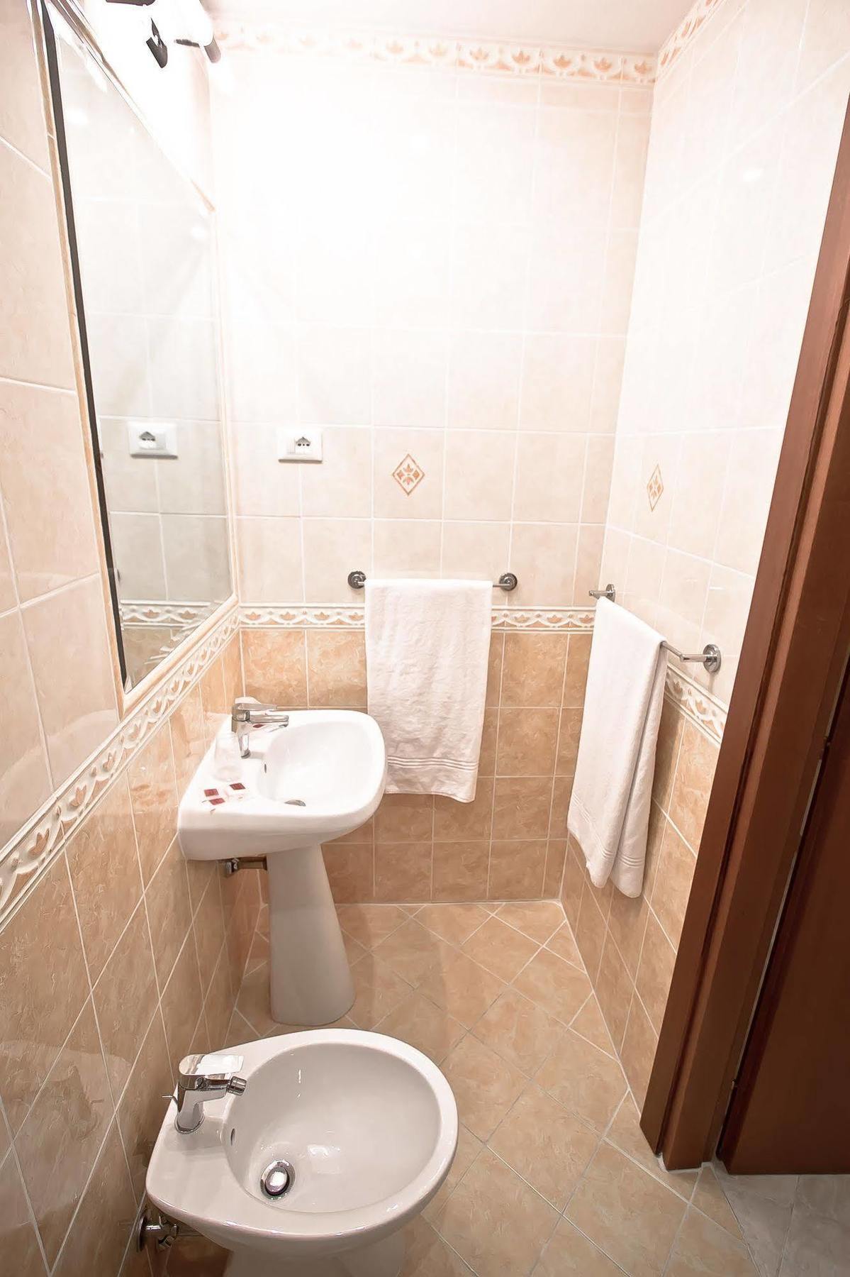 Bed & Breakfast Bed In Roma