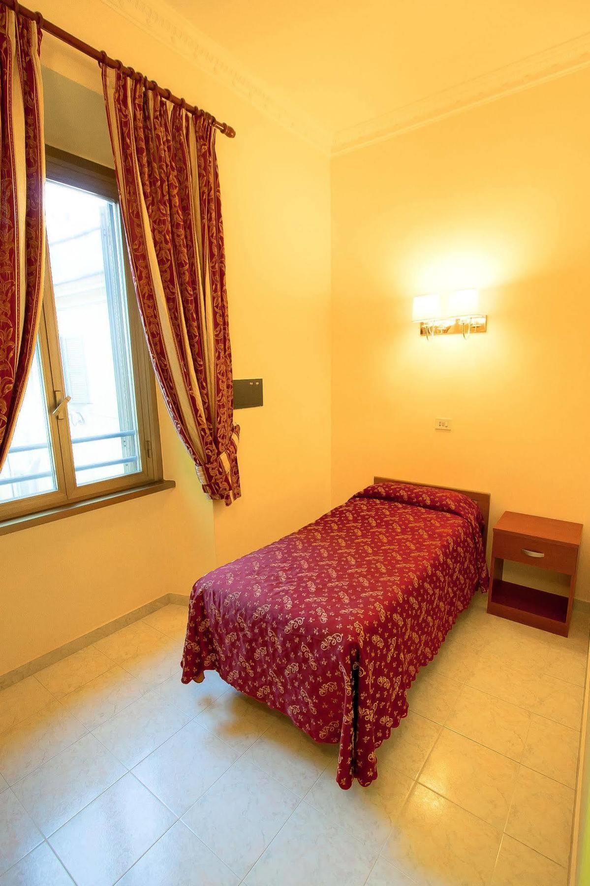 Bed & Breakfast Bed In Roma